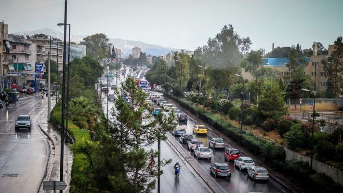 Κίνηση στους δρόμους: Στο “κόκκινο” ο Κηφισός – Πού υπάρχει μποτιλιάρισμα