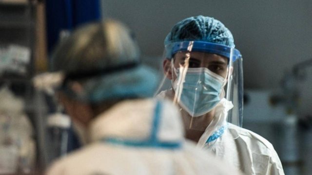 Κορωνοϊός: Κερδίζεται η «μάχη» με την πανδημία – Η ξεχωριστή περίπτωση 70χρονης στη Θεσσαλονίκη