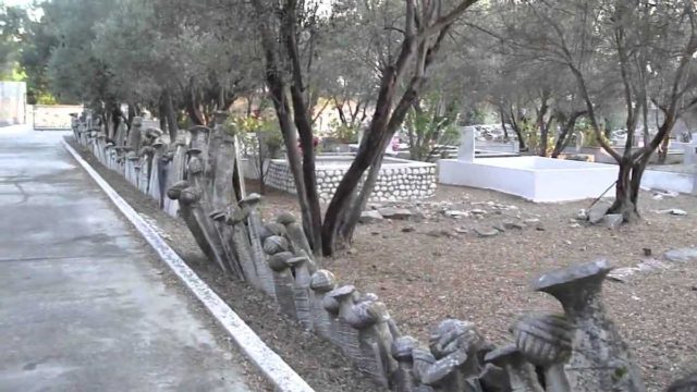Τρόμος στην Κω: 53χρονος προσπάθησε να βιάσει χήρες στο νεκροταφείο – Σάλος με υπόθεση 15χρονου στην Ηλεία