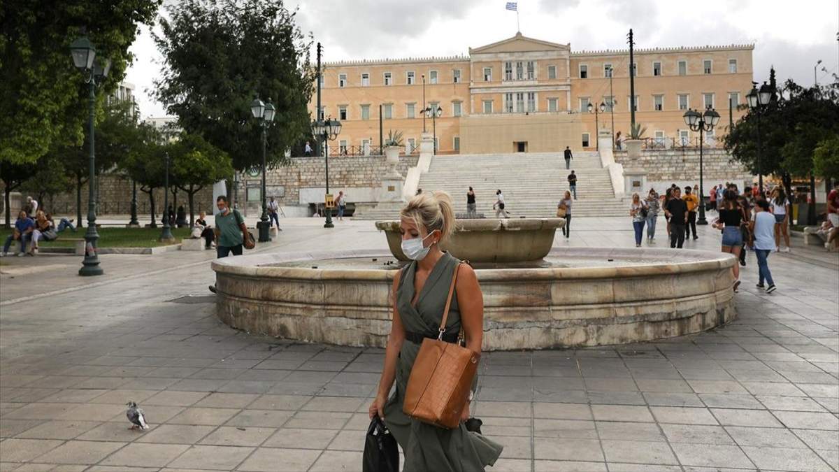 Κορωνοϊός: 94 κρούσματα στην Αττική – 21 στη Θεσσαλονίκη