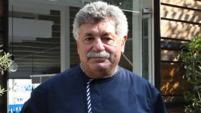 “Ούτε πελάτες θα διώξω ούτε θα απολύσω εργαζόμενους…”: Ο Λευτέρης Λαζάρου για προνόμια εμβολίων!