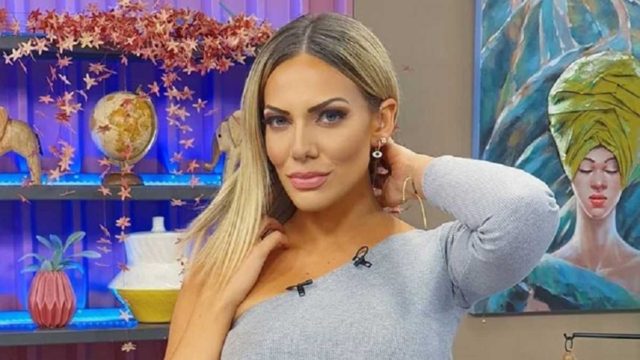 Ιωάννα Μαλέσκου: Απίστευτο περιστατικό – Γιατί την φυγάδευσαν από τον ΣΚΑΪ;