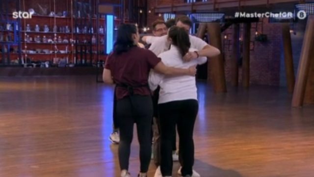 MasterChef 5: Οι παλιοί «εισέβαλαν» στο πλατό – Ποιος ο λόγος που δεν εμφανίστηκε ο Ιωάννης;