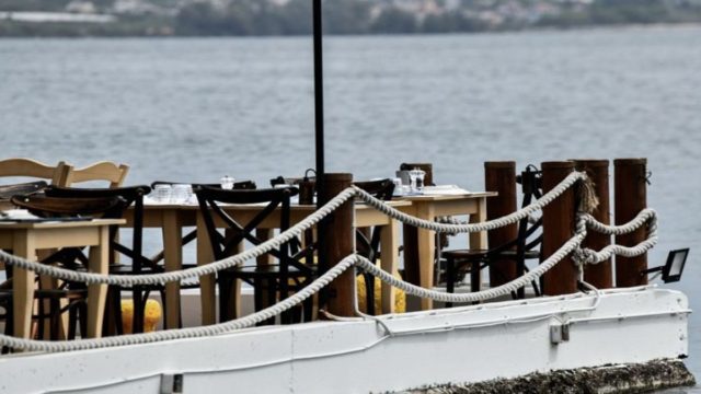 «ΣΥΝ-ΕΡΓΑΣΙΑ»: Μέτρα στήριξης για τον τουρισμό – Παράταση του προγράμματος έως τα τέλη Σεπτεμβρίου