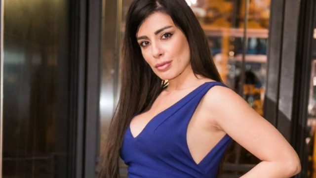 Μίνα Αρναούτη: Έδωσε τα χρήματα στην οικογένεια Παντελίδη και… κάνει καλοκαιρινή ζωάρα