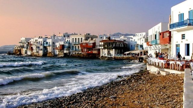 Θρίλερ στη Μύκονο με 37χρονο που βρέθηκε νεκρός στο λιμάνι