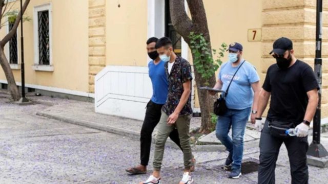 Αγία Μαρίνα: Αναβλήθηκε η δίκη για την επίθεση στην 26χρονη – Τι ανέφεραν στην απολογία τους οι Πακιστανοί