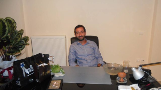 Αλέξανδρος Παπαϊωαννίδης: Ποιος είναι ο δεύτερος δικηγόρος του Μπάμπη Αναγνωστόπουλου – Ο όρος που έθεσε και η υποψηφιότητα με το ΠΑΣΟΚ που… χάλασε