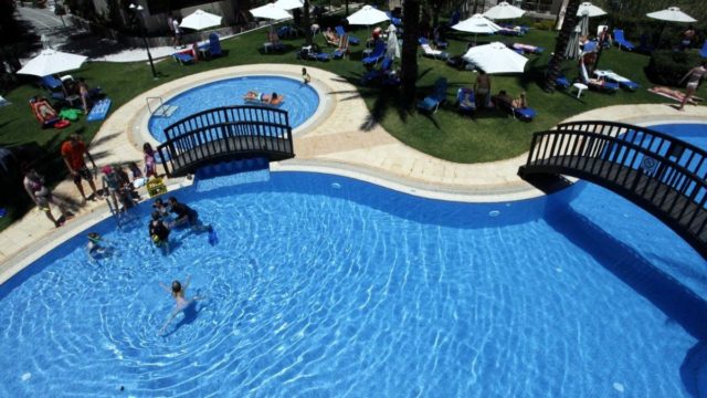 Πάτρα: Ανασύρθηκε παιδί χωρίς τις αισθήσεις του από πισίνα – Σε κρίσιμη κατάσταση η υγεία του
