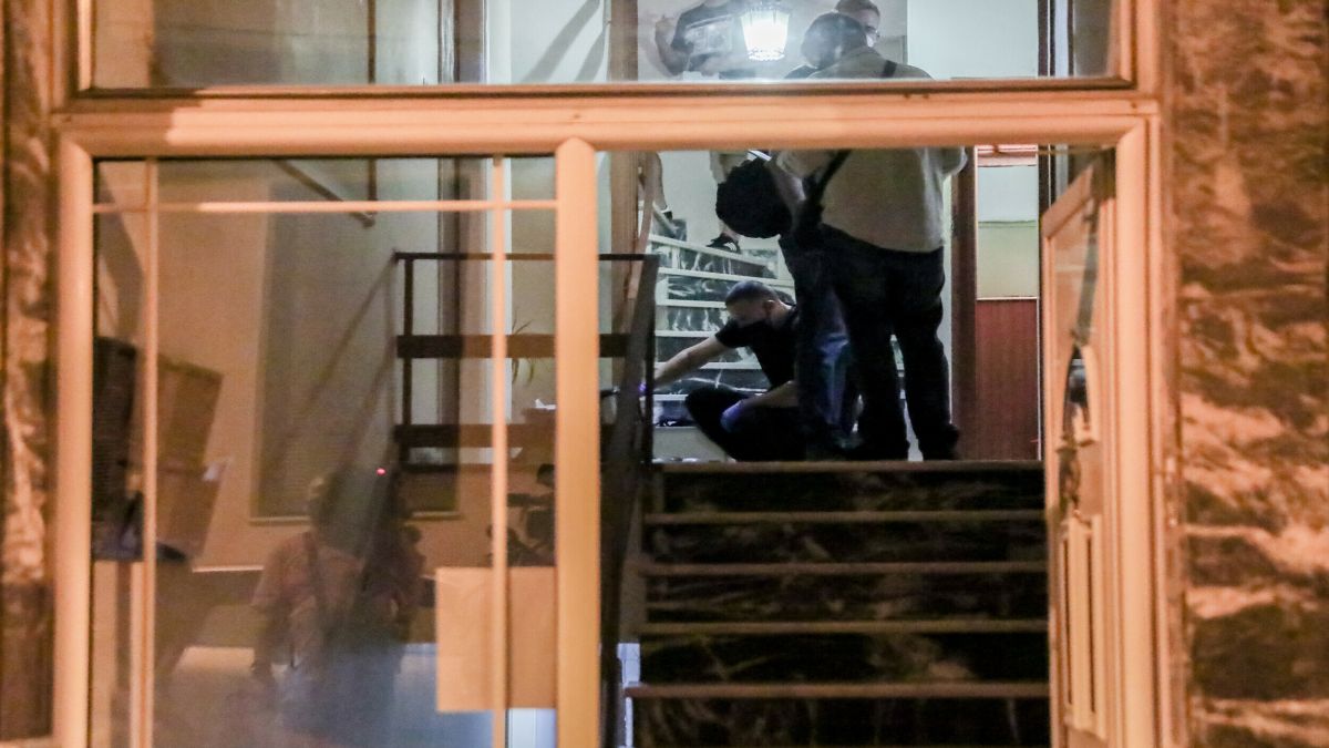 Πετράλωνα: Tαυτοποιήθηκε ο δράστης της αρπαγής και του βιασμού της 50χρονης καθαρίστριας – Επτά φορές τη βίασαν και την ξυλοκόπησαν