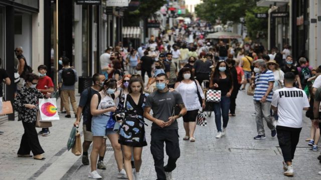 Αυτά είναι τα προνόμια σε εμβολιασμένους: Ελεύθερη είσοδος σε κλειστούς χώρους, χωρίς μάσκα – Η απόφαση σοκ της κυβέρνησης