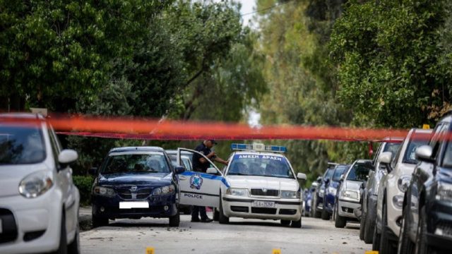 Θρίλερ στον Άλιμο: Πυροβολισμοί σε διαμέρισμα – Αποκλεισμένη η περιοχή