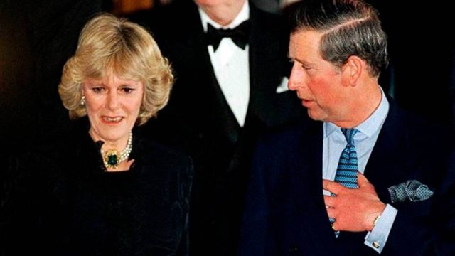 «Βόμβα» στο Buckingham: Αποκαλύφθηκε το κρυφό παιδί του Καρόλου πριν από το γάμο με την Νταϊάνα!