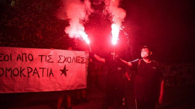 Ξεφτίλα δίχως όριο: Νέα συγκέντρωση στο ΑΠΘ – Ετοιμάζονται κι άλλα κορωνοπάρτι