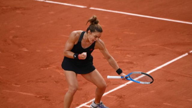 Roland Garros: Sak… attack για τα προημιτελικά!