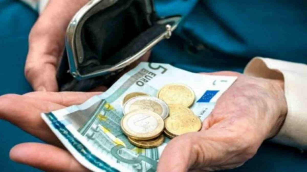 Συντάξεις Ιουλίου: Πότε αναμένεται να καταβληθούν – Ποιοι μένουν εκτός στην πληρωμή των αναδρομικών
