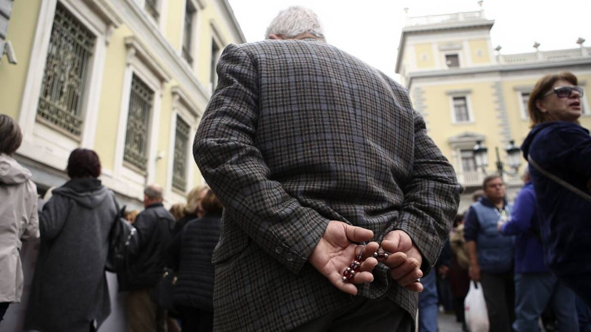 Συντάξεις: Αυξήσεις μέχρι και 451 ευρώ – Σύνταξη πριν τα 62 έτη για συγκεκριμένες κατηγορίες