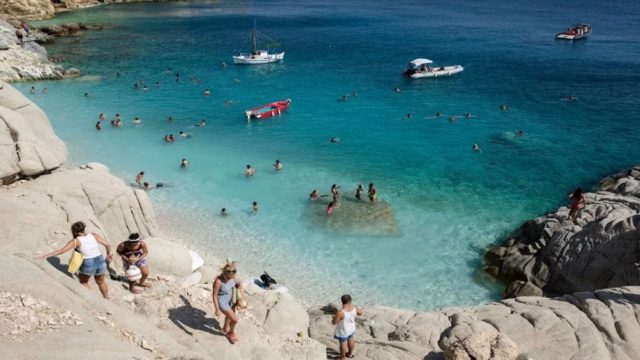 Δωρεάν διακοπές για όλους: Από 4 έως 10 ημέρες – Ποιοι είναι οι δικαιούχοι