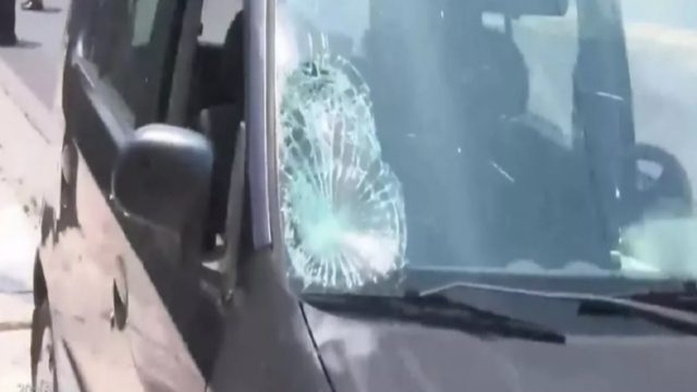 Τροχαίο-σοκ στην Πειραιώς: Αυτοκίνητο χτύπησε 12χρονο αγοράκι! «Παλεύει» διασωληνωμένο στην εντατική – Οδηγός χωρίς δίπλωμα χτύπησε 5χρονο στι Βόλο