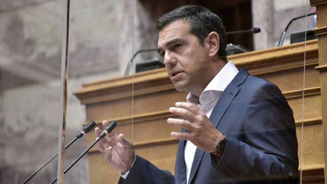 Τσίπρας: Η αυτοδιάθεση του σώματος των γυναικών είναι αδιαπραγμάτευτη – Έκθετοι οι υπουργοί που παραμένουν ομιλητές