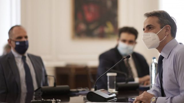 Συνεδριάζει το Υπουργικό Συμβούλιο: Τα θέματα που θα συζητηθούν – Τι αλλάζει στην ασφάλιση