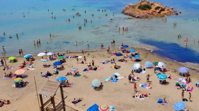 Καιρός σήμερα (28/07): Έφτασε η αρχή του καυτού 10ημερου καύσωνα! Ποιες περιοχές θα “βράσουν”; Τι αναφέρει ο Σάκης Αρναούτογλου;