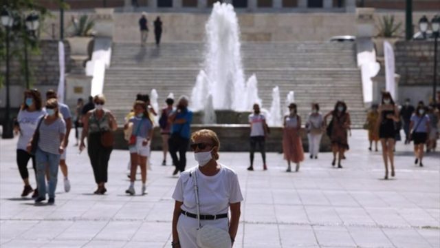 Κορωνοϊός: Λουκέτα χωρίς προειδοποίηση στην εστίαση, ηθικά μπόνους και πρόσωπα αυξημένη επιρροής στις τοπικές κοινωνίες για να πειστούν οι ανεμβολίαστοι