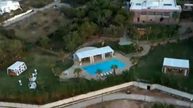 The Bachelor: Τα πρώτα πλάνα από την βίλα στο Πόρτο Ράφτη που βρίσκεται ο Αλέξης Παππάς