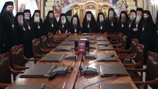 Επίσημο: Η Εκκλησία αποδέχεται το εμβόλιο του κορωνοϊού