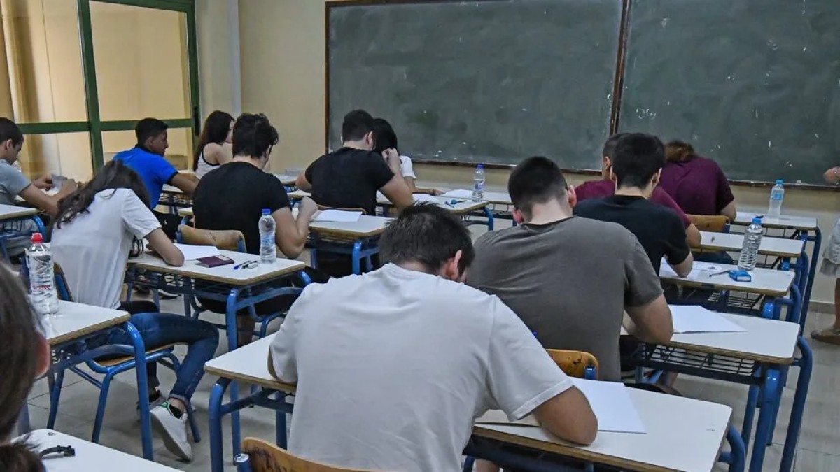 Πανελλαδικές Εξετάσεις 2021: Στα Ιταλικά εξετάζονται οι υποψήφιοι – Με SMS βαθμολογίες και σχολή επιτυχίας