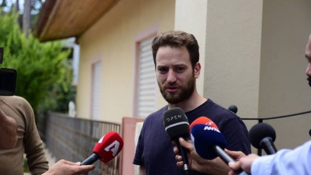 «Ο δολοφόνος της Καρολάιν γελούσε σαν να ήταν σε κρουαζιέρα»: Απίστευτα όσα έλεγε ο Μπάμπης σε μυστική επιχείρηση στη Σκιάθο μετά την δολοφονία!