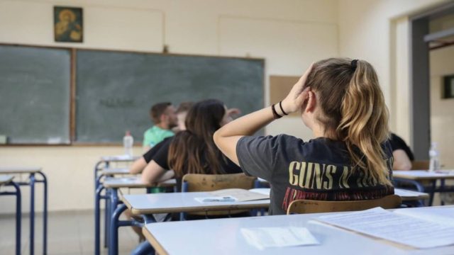 Πανελλαδικές Εξετάσεις 2021: Στο Γραμμικό Σχέδιο εξετάζονται οι υποψήφιοι – Ποιες σχολές θα παρουσιάσουν άνοδο