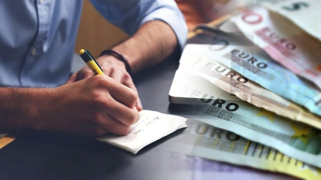 Eπιδομα 534 ευρώ: Ποιοι πληρώνονται σήμερα και ποιοι «κόβονται» – Ριζικές αλλαγές στο επίδομα ανεργίας