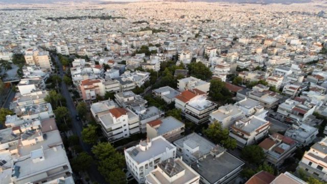 ΑΑΔΕ: Μόνο ηλεκτρονικά η υποβολή των δηλώσεων φόρου μεταβίβασης ακινήτων