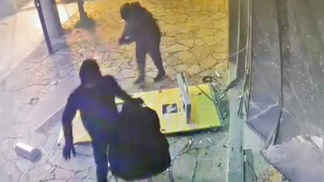 Σοκαριστικό βίντεο: Έτσι δρούσε η σπείρα που ανατίναζε ΑΤΜ