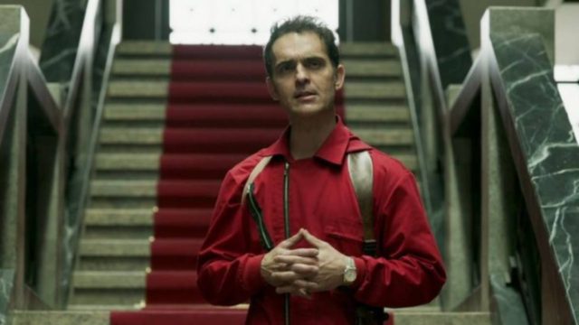 Ο «Berlin» του «La Casa de Papel» πίνει φραπέ στο κέντρο της Αθήνας!