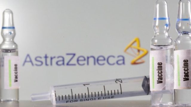 Κορωνοϊός: AstraZeneca και Johnson & Johnson αλλάζουν το εμβόλιο λόγω θρομβώσεων