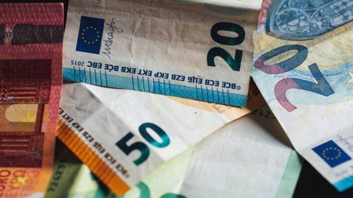 Επίδομα 534 ευρώ: Νέα πληρωμή τη Δευτέρα (19/7) και εξελίξεις για το ΣΥΝ-ΕΡΓΑΣΙΑ – Τι ισχύει για όσους έχουν χρέη στην πανδημία