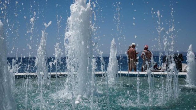 Καιρός: Νέο κύμα καύσωνα προ των πυλών – Στους 45 βαθμούς Κελσίου θα σκαρφαλώσει ο υδράργυρος