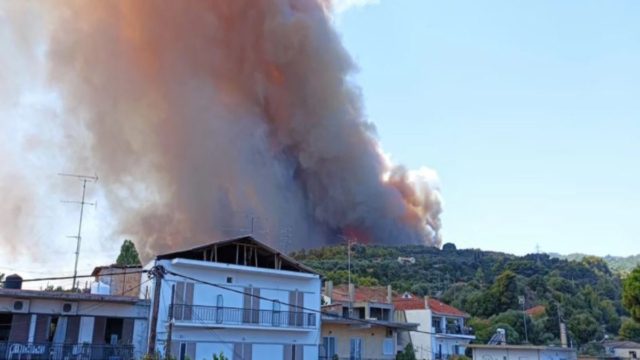 Φωτιά στην Αχαΐα: Εντολή εκκένωσης τεσσάρων οικισμών – Μήνυμα από το 112: Φύγετε προς Αίγιο