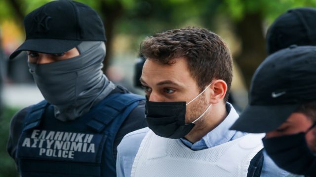 Μπάμπης Αναγνωστόπουλος: «Θέση πιλότου στον Κορυδαλλό για να δουλέψω έχετε;»
