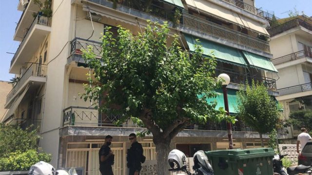 Έγκλημα στη Δάφνη: Αυτός είναι ο δολοφόνος που έσφαξε τη γυναίκα του – Τι περιγράφουν οι γείτονες