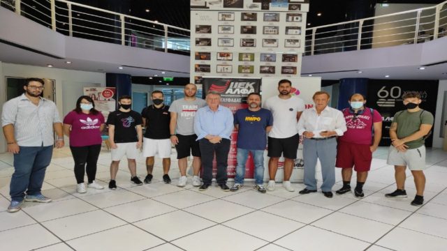 To ΙΕΚ ΑΛΦΑ τίμησε την ΚΑΕ ΛΑΥΡΙΟ Megabolt και τον προπονητή της χρονιάς, Χρήστο Σερέλη