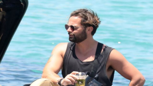 Ηλίας Βρεττός: Διακοπές στη Μύκονο με την αγαπημένη του