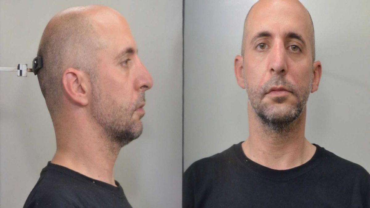 Ηλιούπολη: Αυτός είναι ο αστυνομικός που κατηγορείται ότι εξέδιδε τη 19χρονη – Στοιχεία και φωτογραφίες