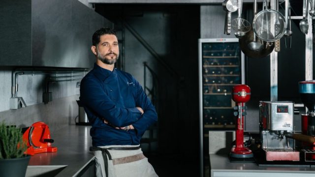 Ιωαννίδης – Εστίαση: «Το να μη σε δέχομαι στο μαγαζί μου είναι οριακά αντισυνταγματικό»