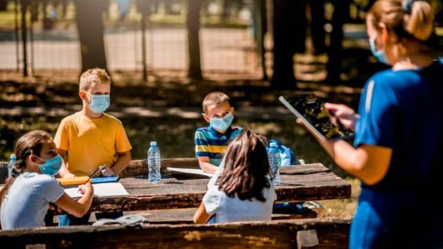 «Κόκκινος» συναγερμός για τα κρούσματα σε κατασκηνώσεις – Έρχονται αυστηρότερα μέτρα