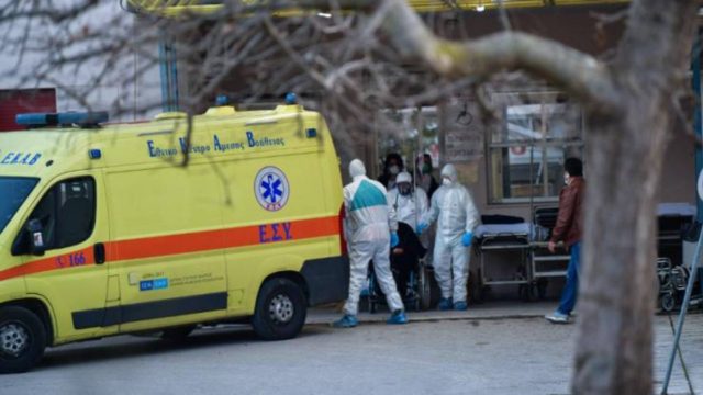 Κορωνοϊός: Συναγερμός με πάνω από 2.100 κρούσματα – Άμεσα μέτρα από την κυβέρνηση