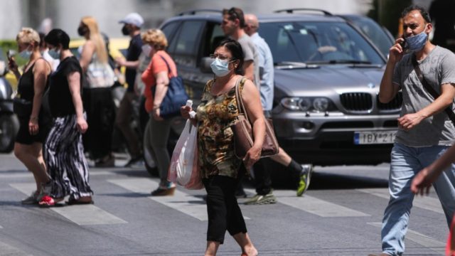 Γιώργος Παυλάκης: Δεν είναι απίθανο να φτάσουμε κοντά στα 10.000 ημερήσια κρούσματα