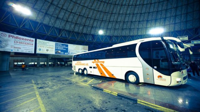 Τρόμος σε λεωφορείο στην Καβάλα – Γυναίκα μαχαίρωσε τον άνδρα που καθόταν δίπλα της